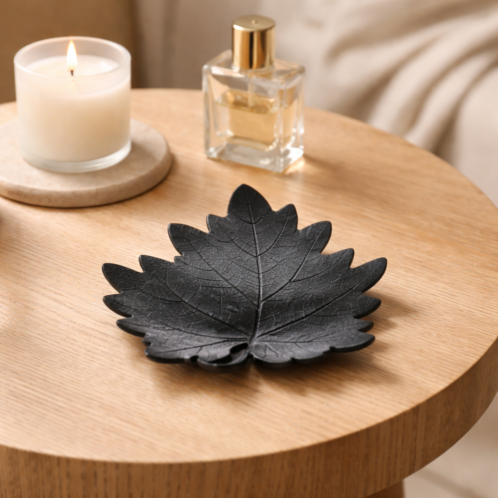 Luxury Leaf Shape Ceramic Trinket Tray – Decorative Ring & Earrings Holder Dish