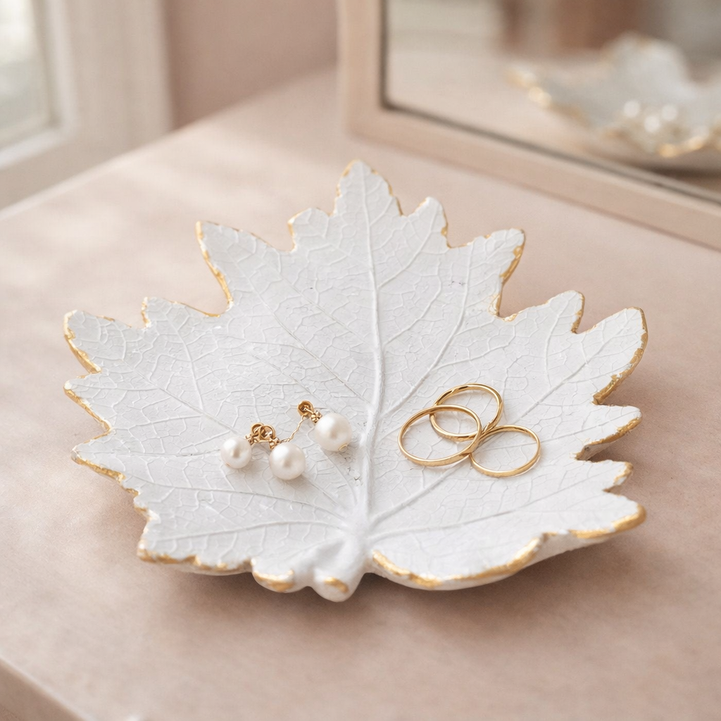 Luxury Leaf Shape Ceramic Trinket Tray – Decorative Ring & Earrings Holder Dish