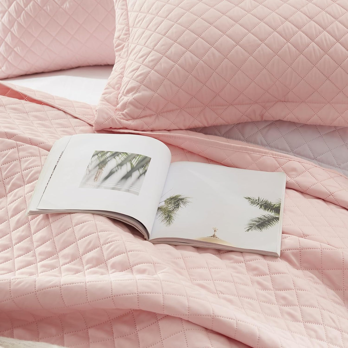 Diamond Echo Pink Bedspread