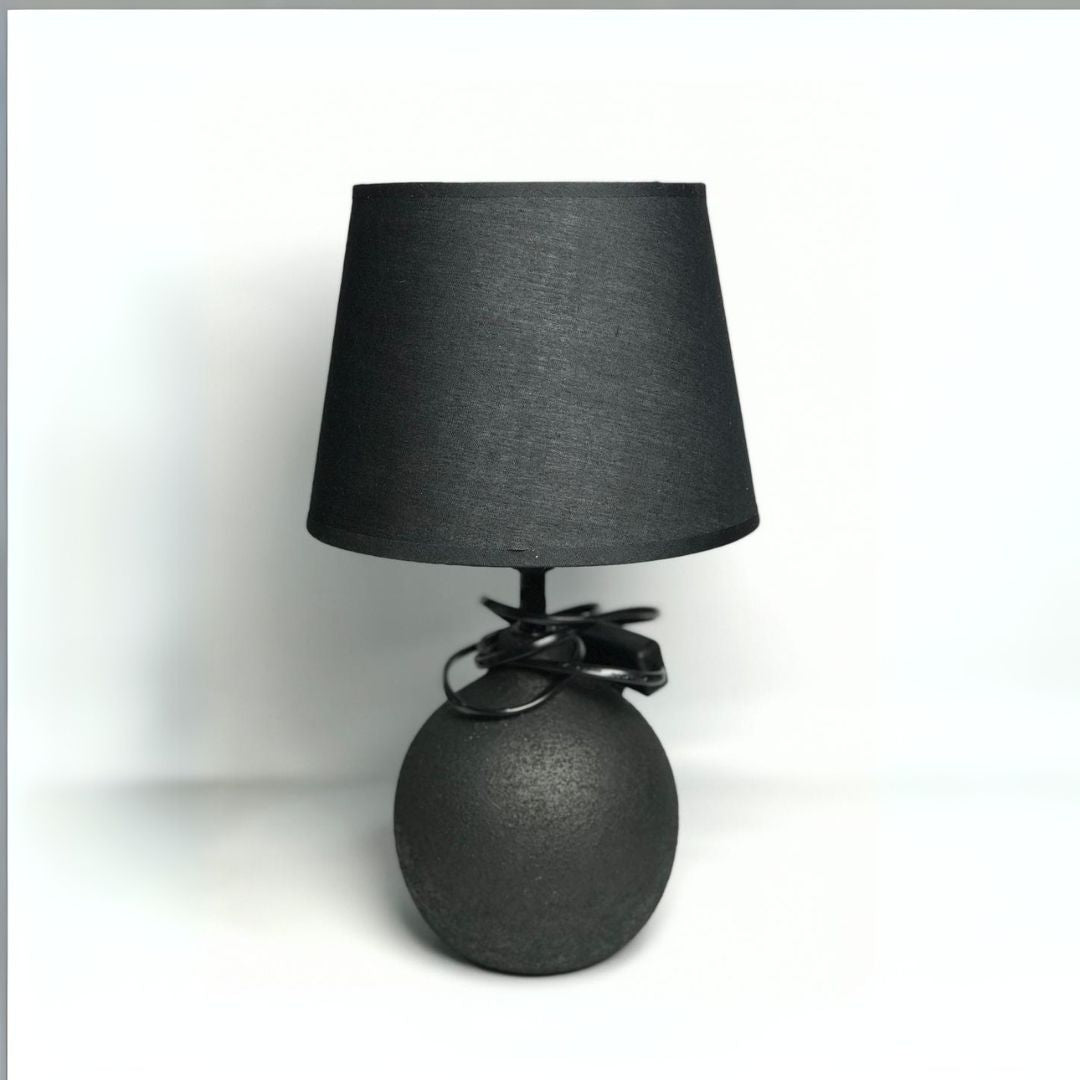 Minimalistic Globe Shaped Ceramic Lamp With Shade