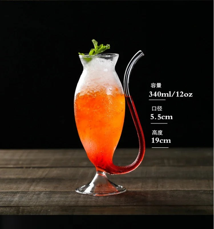 Artistic Curved Glass with Built-In Straw – Unique Cocktail & Mocktail Drinkware