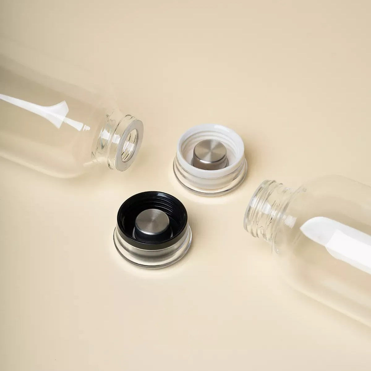 Borosilicate Glass Water Bottle with Plastic Cap – Leakproof – Home Hatch Pakistan