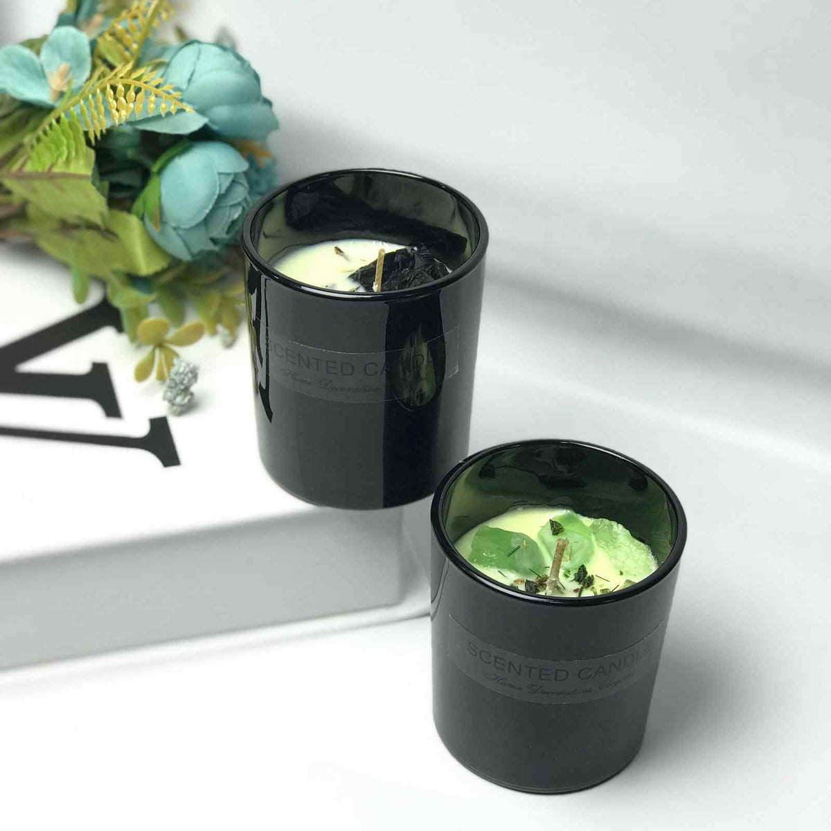 Botanical Bliss Scented Candlein Black Glass Jar With Lid