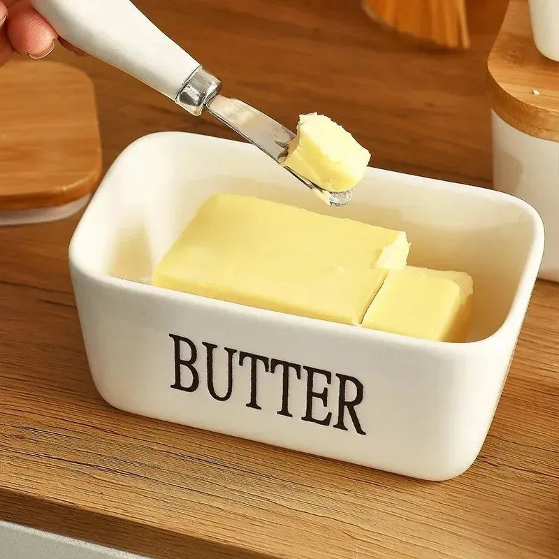 Ceramic butter dish with bamboo cover and built-in knife slot – Home Hatch Pakistan