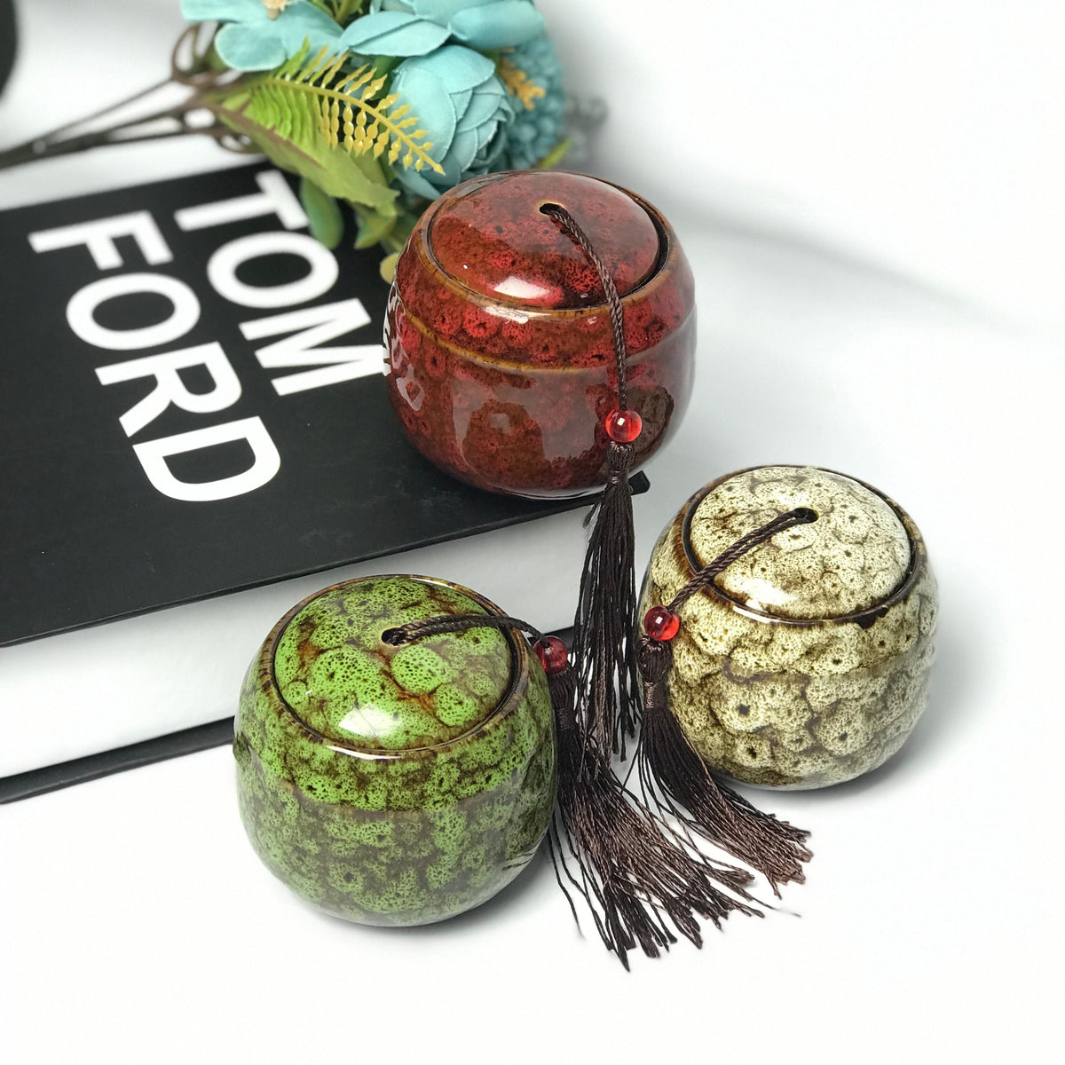 Chinese Style Luxury Ceramic Candle with Tassel Lid