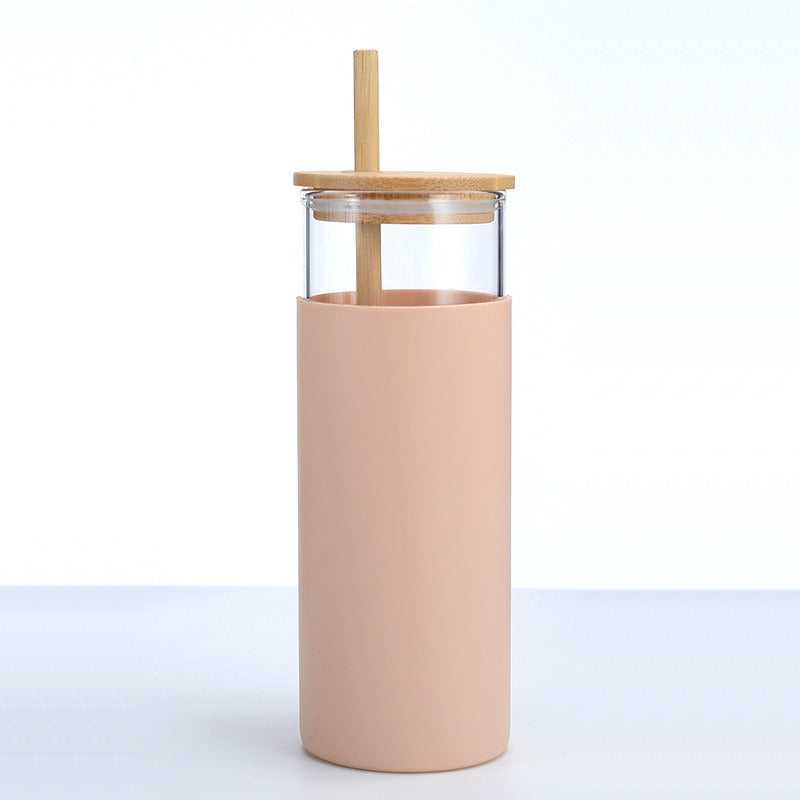 Sustainable borosilicate tumbler cup with straw and bamboo lid in Pakistan