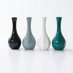 elegant ceramic flower vase modern decorative home décor pieceHome Hatch Pakistanceramic flower vase Pakistanmodern decorative vaseelegant home decor vaseminimalist ceramic vaseHome Hatch vasedecorative flower vase Pakistanmodern table vase decorceramic vase for flowersaesthetic home decor vaseliving room vase decor