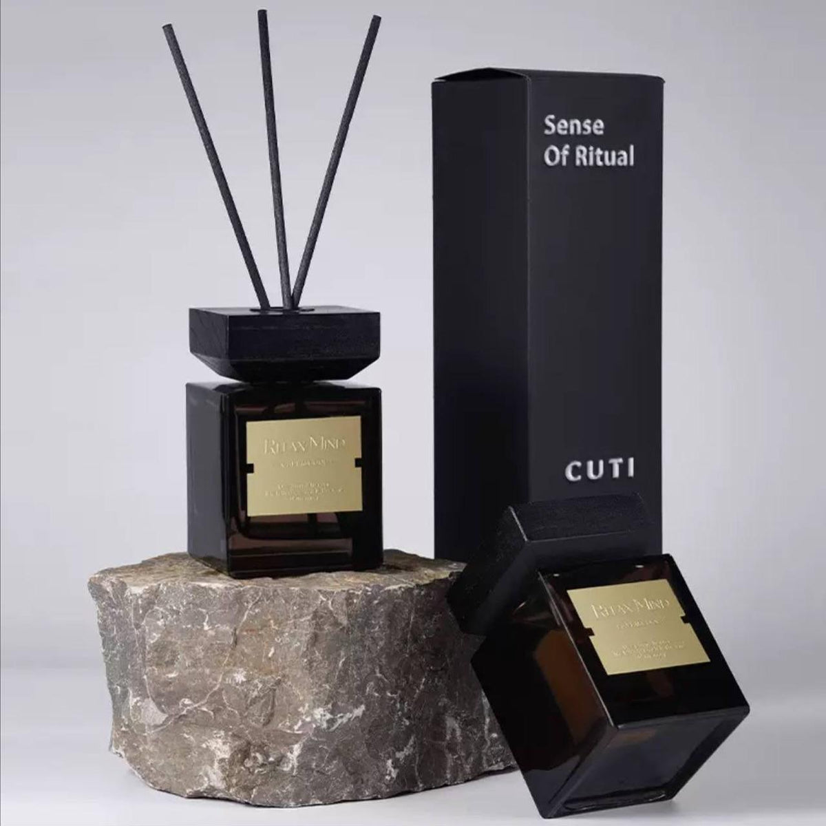 Luxury Aromatherapy Reed Diffuser – Relax Mind | Indoor Diffuser