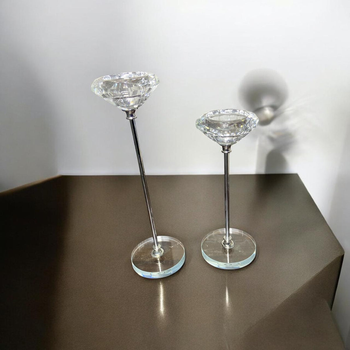 نورڈک اسٹائل میٹل اور گلاس کینڈل اسٹینڈ | پھولوں کا گلدستہ | گهر کی آرائش