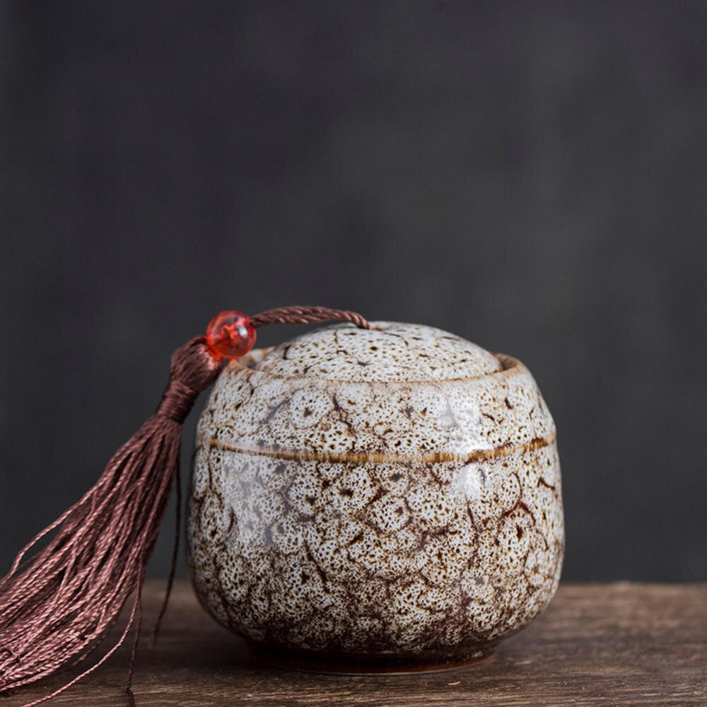 Chinese Style Luxury Ceramic Candle with Tassel Lid