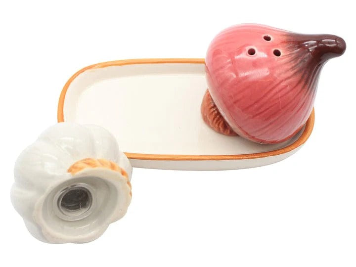 Garlic & Onion Condiment Shaker Set – Ceramic Salt & Pepper Shakers with Tray