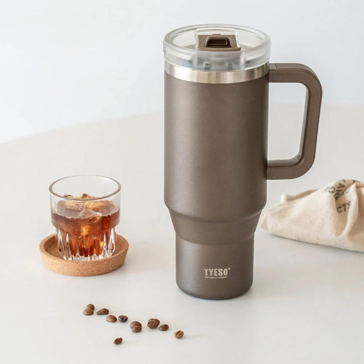 TYESO 40 oz stainless steel travel mug with handle and lockable lid – Home Hatch Pakistan