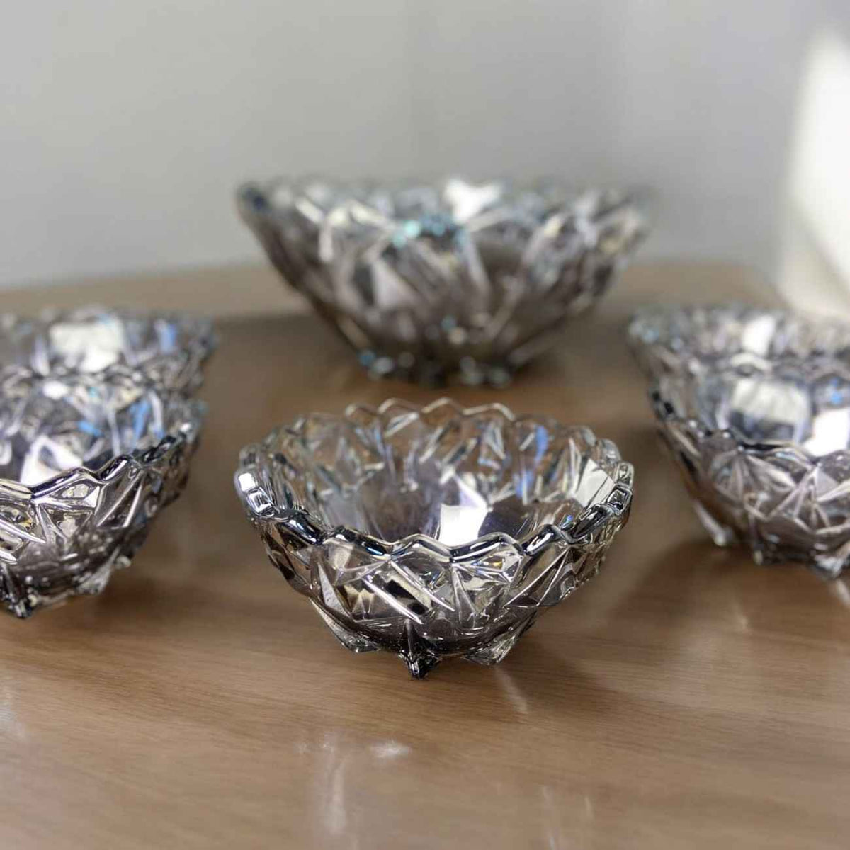 7-Pcs Tinted Glass Modern Desert Ice-Cream Sundae Bowl Set