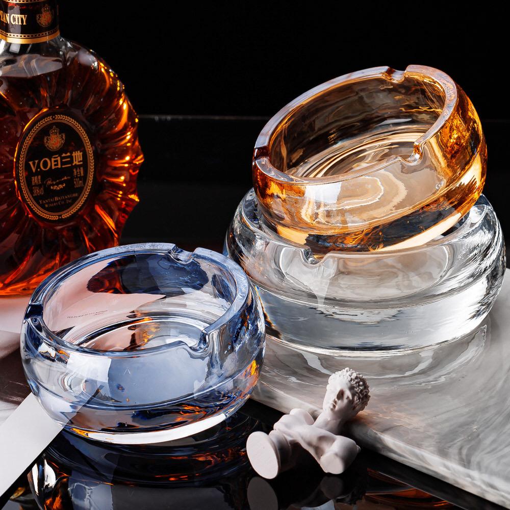 کرسٹل گلاس ایش ٹرے۔