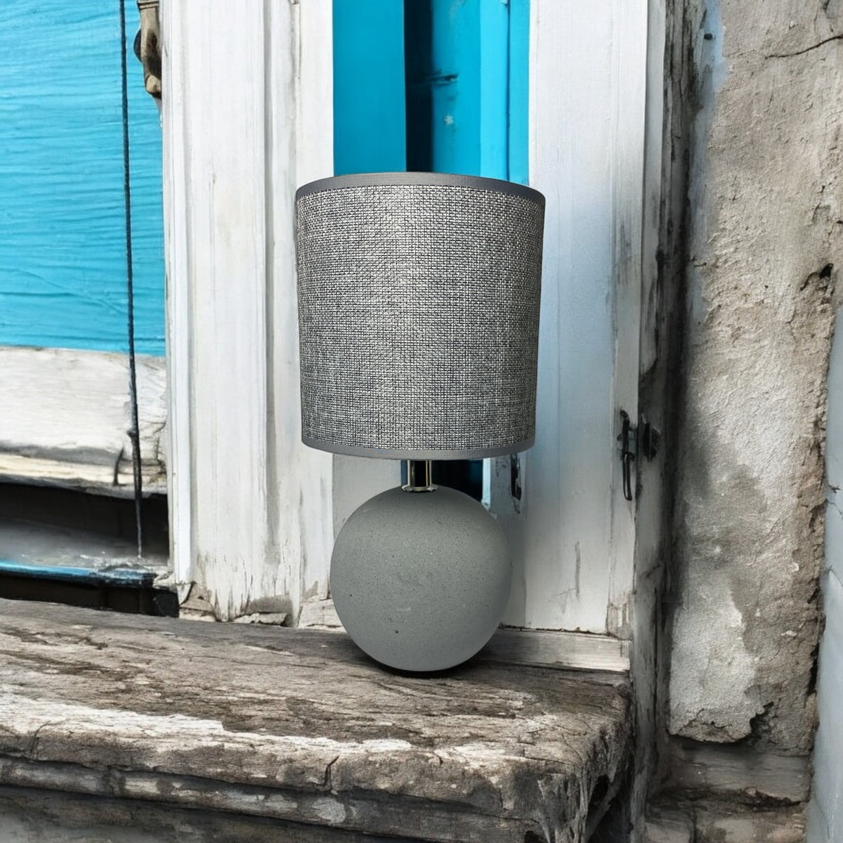 Contemporary Globe Shaped Ceramic Lamp With Shade