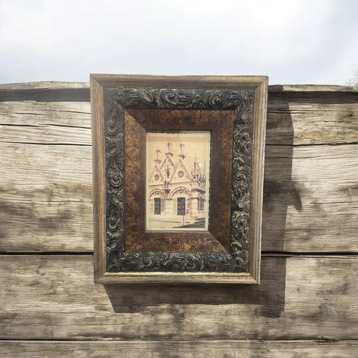 Vintage Carved Border Picture Frame | Home Decor