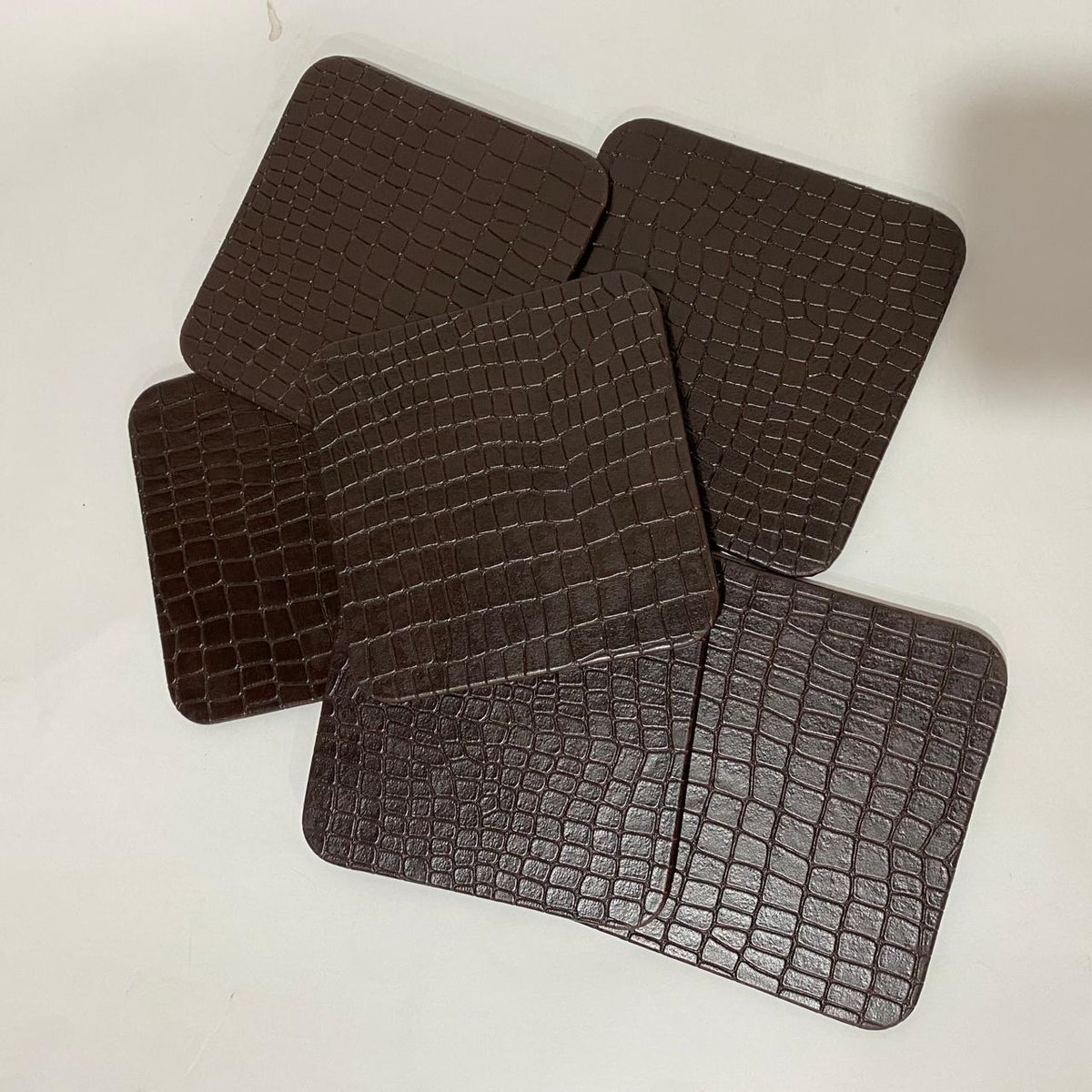 6-Pcs Crocodile Pattern Faux Leather Tea Coasters