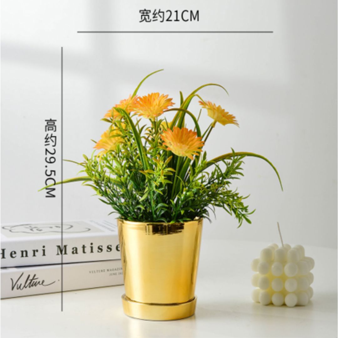 Golden Minimalistic Flower Pot With Plant - Home Hatch