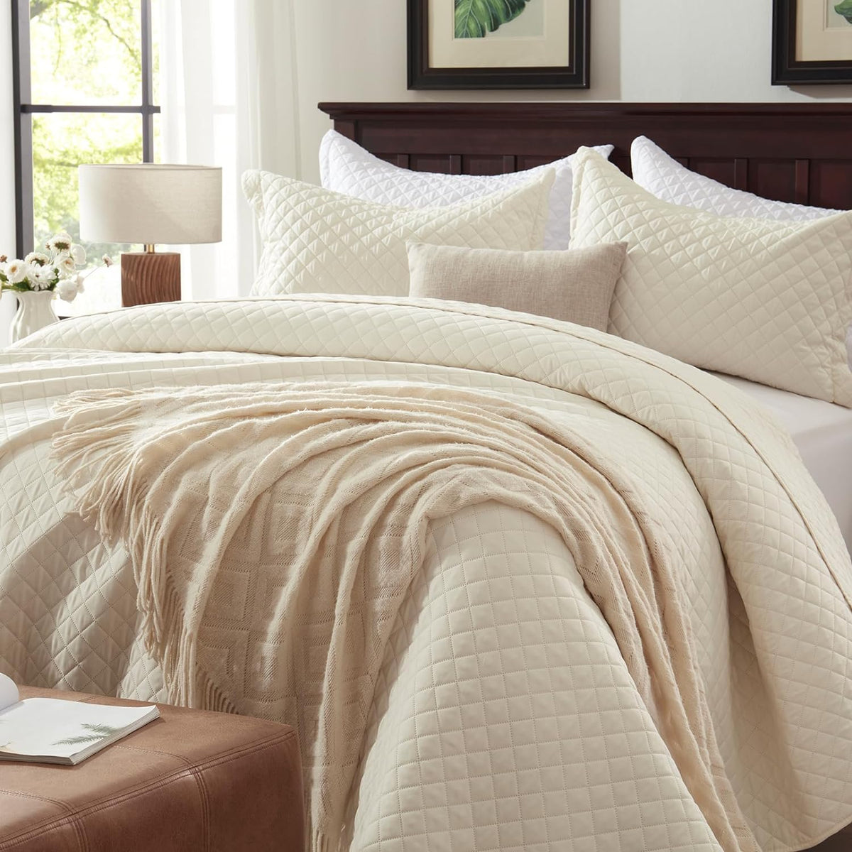 Diamond Echo Beige Bedspread