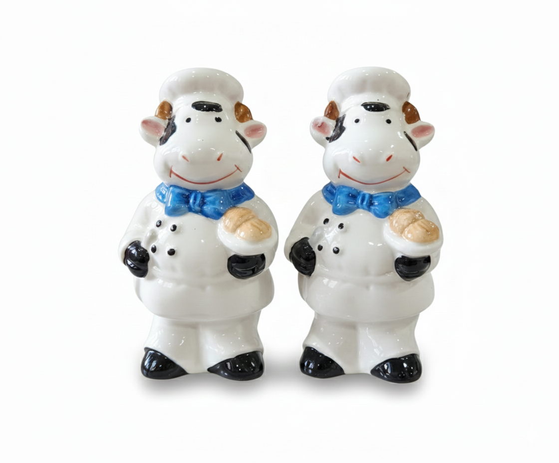 Chef Cow Ceramic Salt &amp; Pepper Shaker Set with Tray Pakistan – Cute Chef Cow Design Ceramic Shakers for Dining and Kitchen Décor