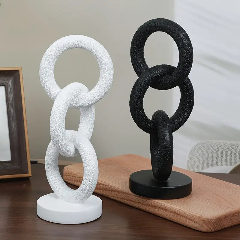 Modern Minimalist Circle Chain Sculpture – Contemporary Geometric Centrepiece for Home and Office Décor in Pakistan