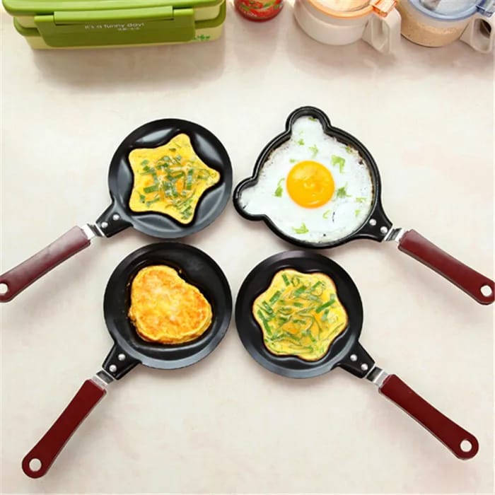 Non-stick Pan Egg & Pancake Molds - 4 Pcs | Kitchen Accessory - Home Hatch