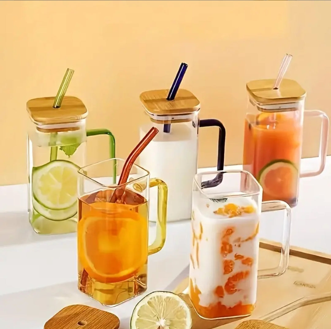 شفاف اسکوائر ٹمبلر گلاس اسٹرا اور رنگین ہینڈل کے ساتھ پینے کا گلاس