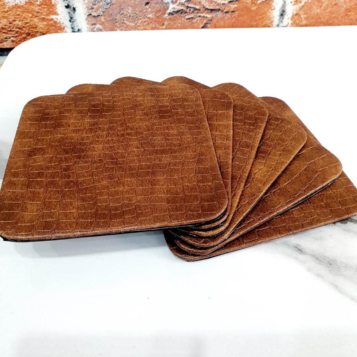 6-Pcs Crocodile Pattern Faux Leather Tea Coasters